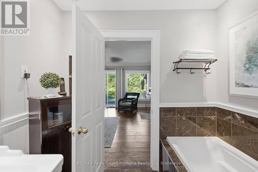 49 Maple Street — photo 34 of 40