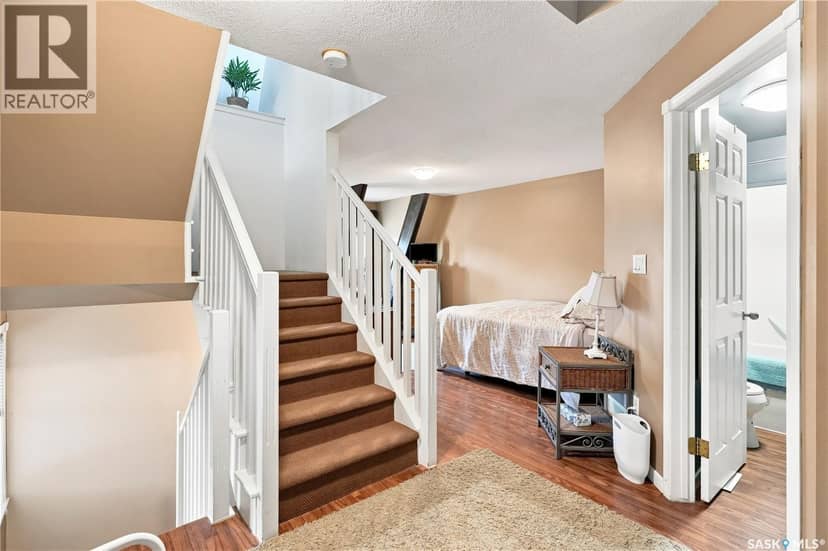4 2855 Lacon STREET — photo 21 of 40