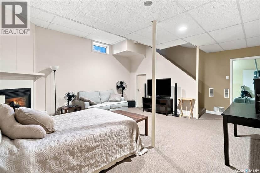 4 2855 Lacon STREET — photo 31 of 40