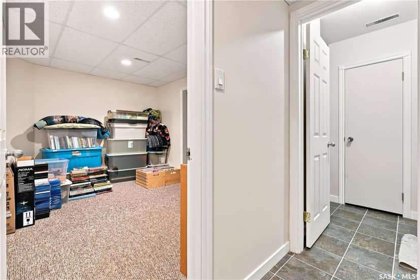 4 2855 Lacon STREET — photo 33 of 40
