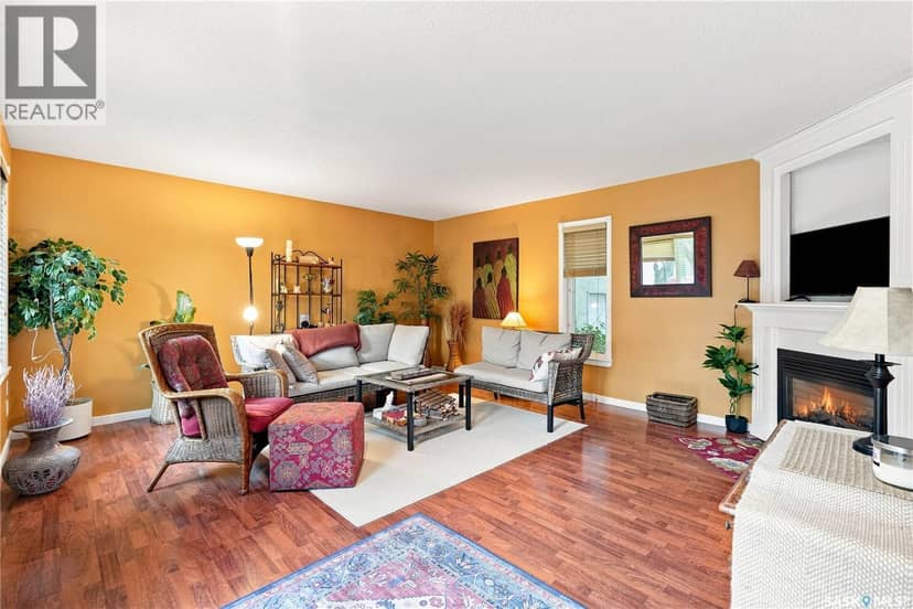 4 2855 Lacon STREET — photo 5 of 40