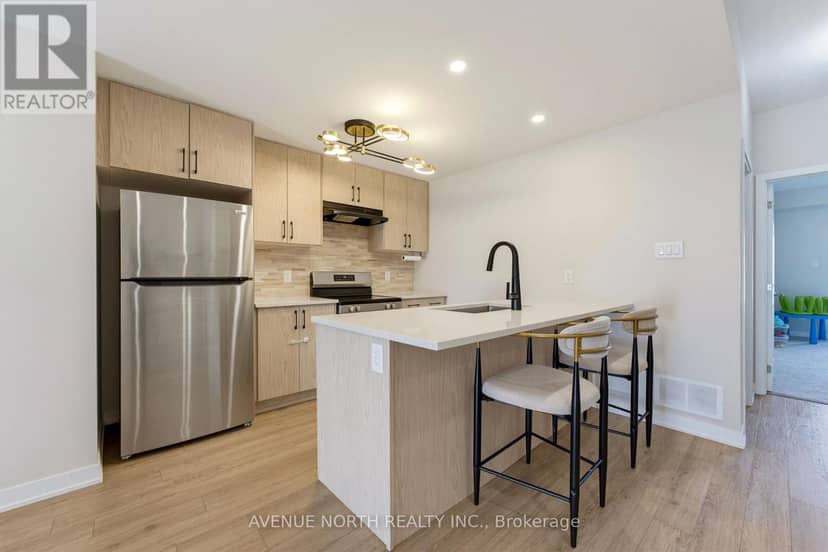 606 Parnian Private — photo 11 of 40