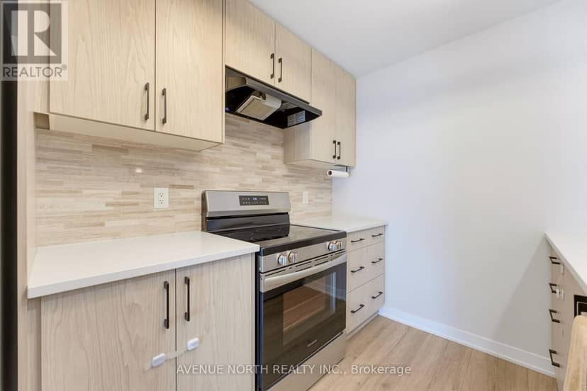 606 Parnian Private — photo 14 of 40