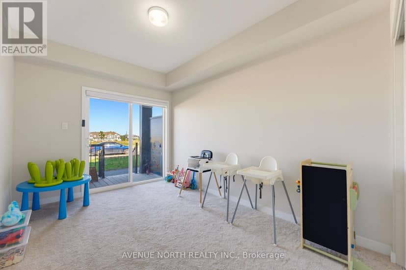 606 Parnian Private — photo 21 of 40