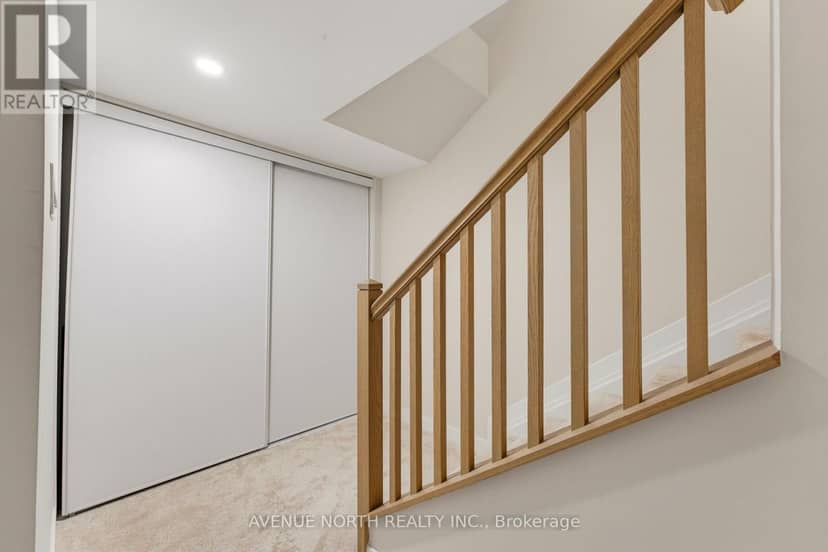 606 Parnian Private — photo 27 of 40