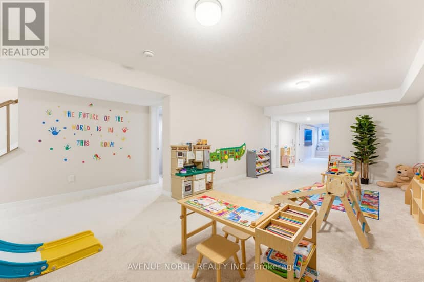 606 Parnian Private — photo 31 of 40