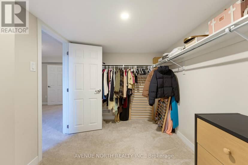606 Parnian Private — photo 36 of 40