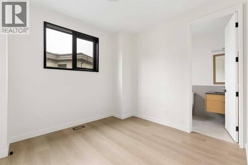 3A Willow Crescent SW — photo 37 of 40