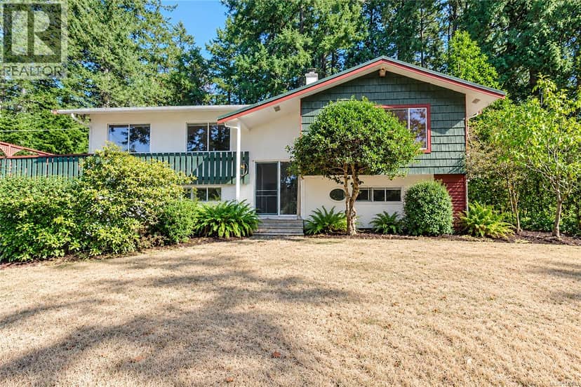 1914 Sandover Rd, North Saanich