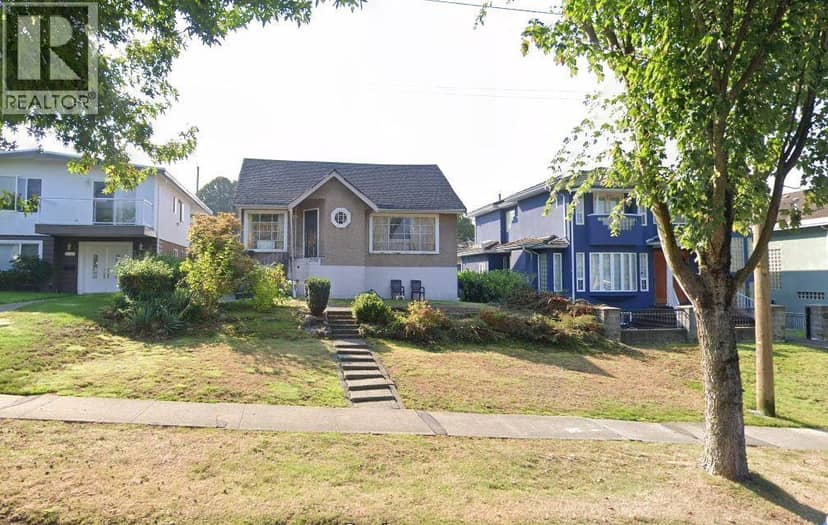2772 E 5TH AVENUE, Vancouver