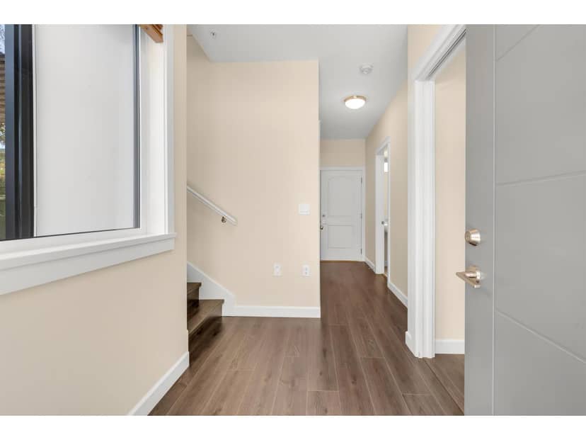 8 8567 204 STREET, Langley, photo 3