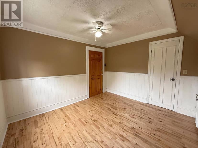 22 Hogg Lane — photo 24 of 40