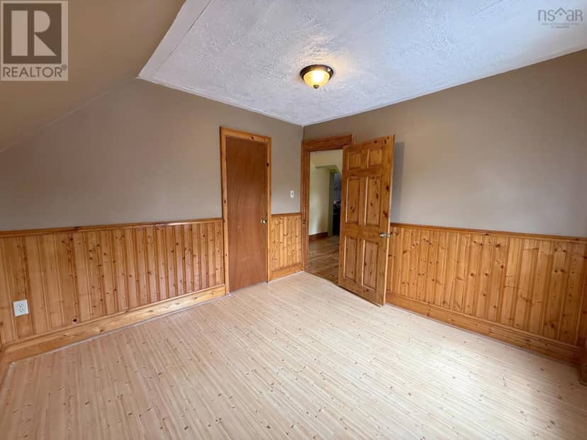 22 Hogg Lane — photo 22 of 40