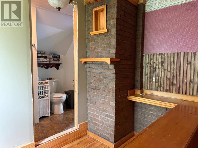 22 Hogg Lane — photo 31 of 40