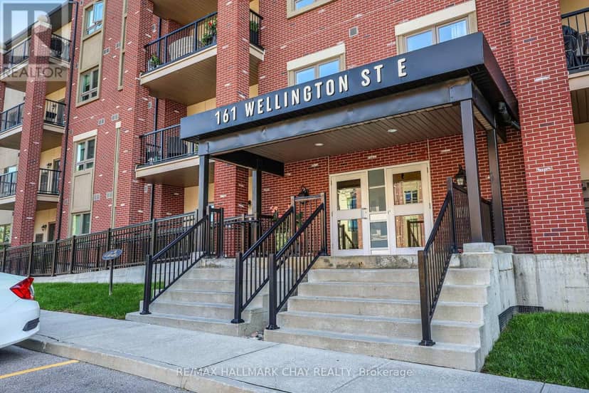 210 - 161 Wellington Street E, New Tecumseth