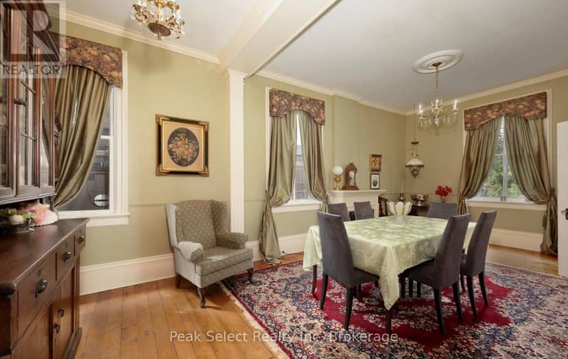 220 Elgin Street E — photo 17 of 40