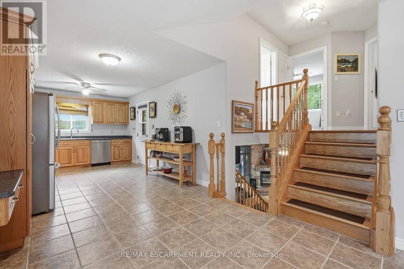 125 Langlaw Drive — photo 10 of 40