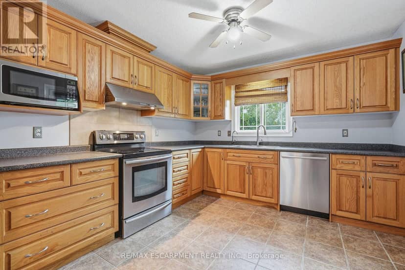 125 Langlaw Drive — photo 15 of 40