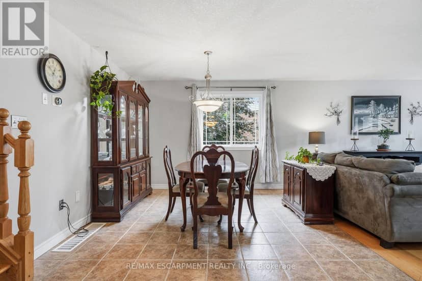 125 Langlaw Drive — photo 8 of 40