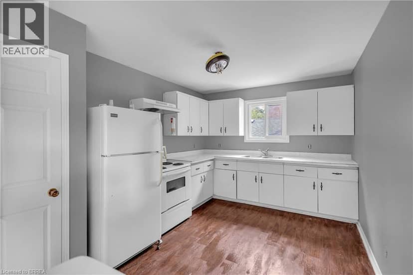 8 VICTORIA Street — photo 18 of 33