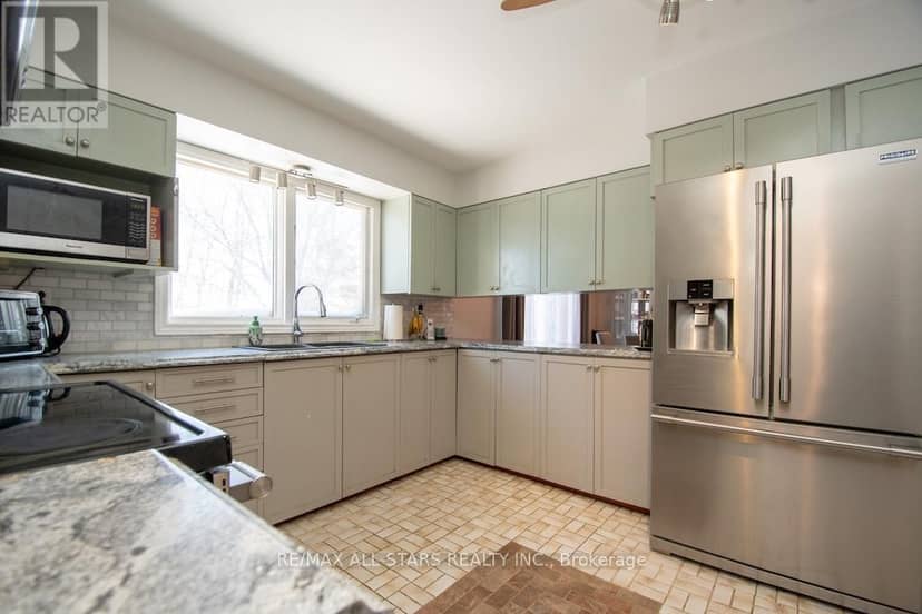1185 Sturgeon Road — photo 14 of 40