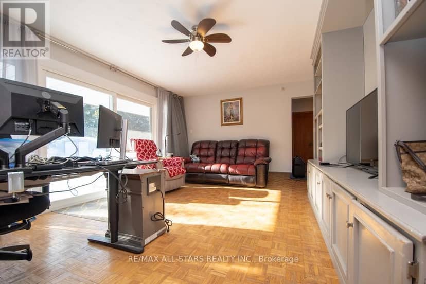 1185 Sturgeon Road — photo 17 of 40