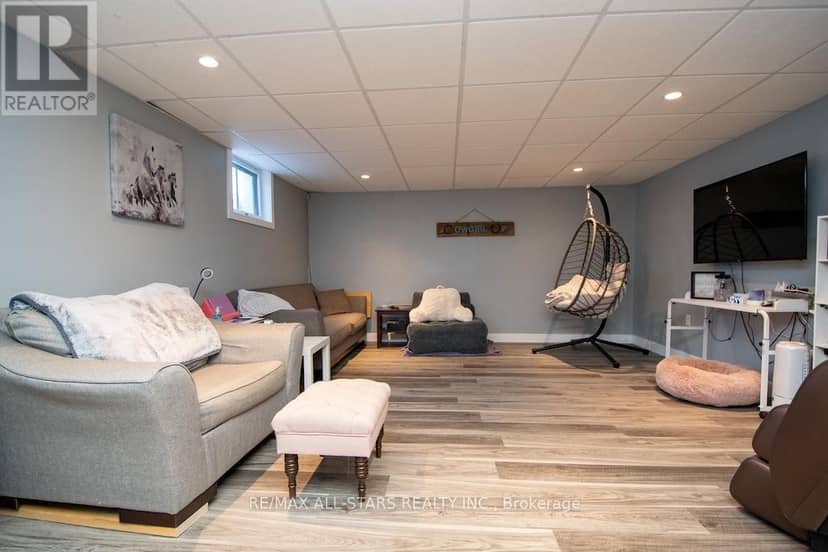 1185 Sturgeon Road — photo 26 of 40