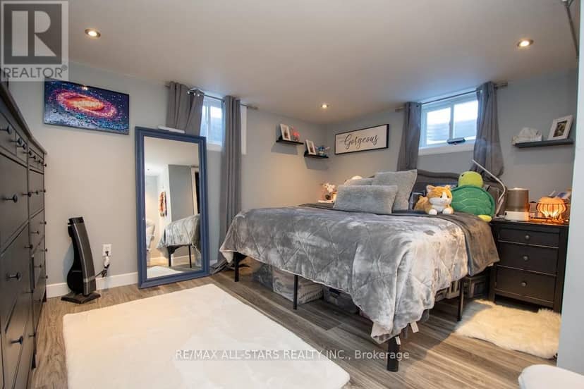 1185 Sturgeon Road — photo 32 of 40