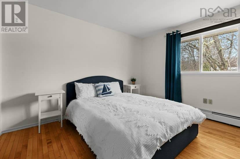 11 Robina Drive — photo 32 of 40