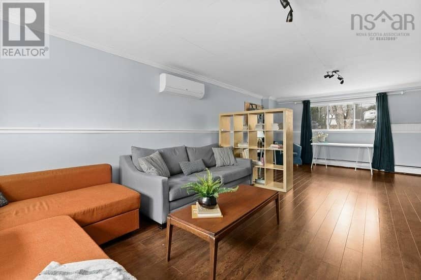 11 Robina Drive — photo 38 of 40