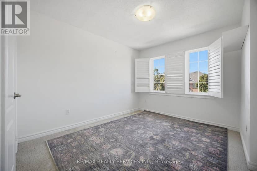 33 Sewells Lane — photo 33 of 40