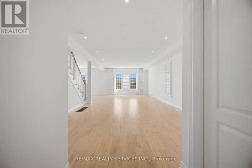 33 Sewells Lane — photo 6 of 40