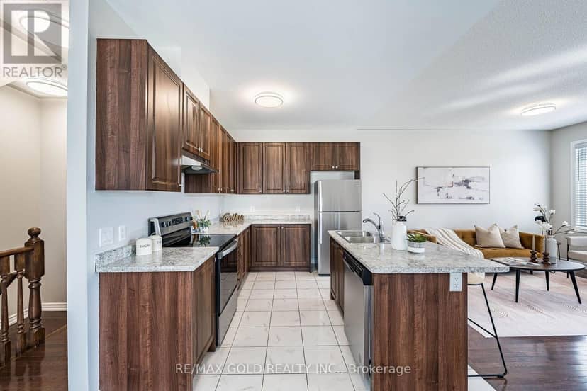 2 Cosbury Lane — photo 16 of 37