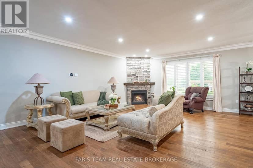 2 Harry Parker Place — photo 14 of 40