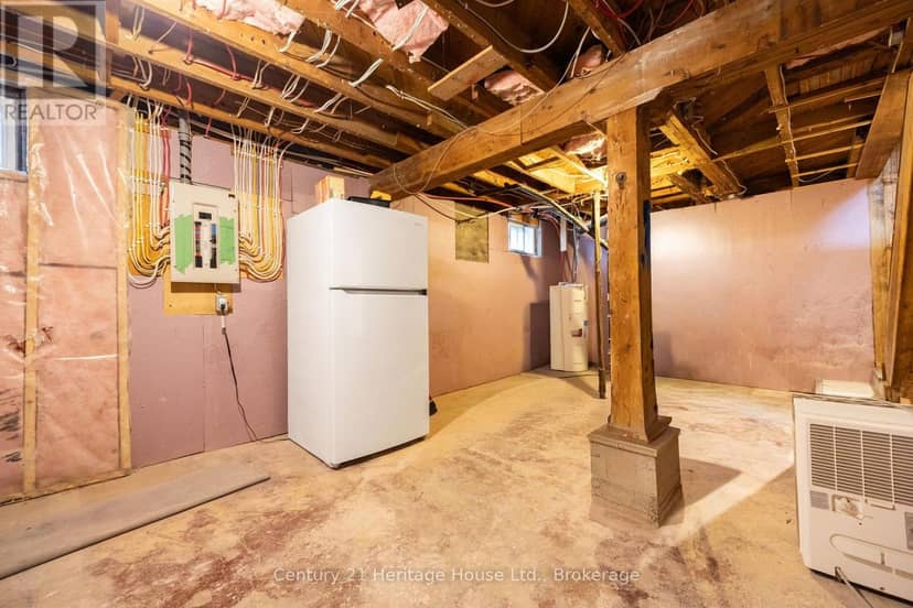 102 Stewart Avenue — photo 34 of 38