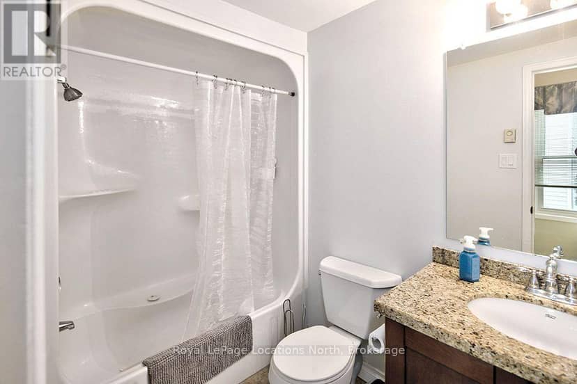 44 - 127 Alfred Street W — photo 14 of 24