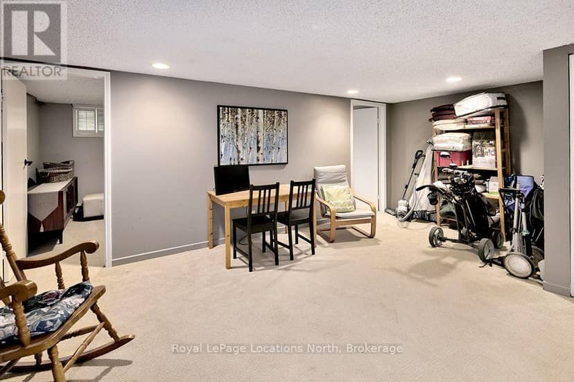 44 - 127 Alfred Street W — photo 16 of 24