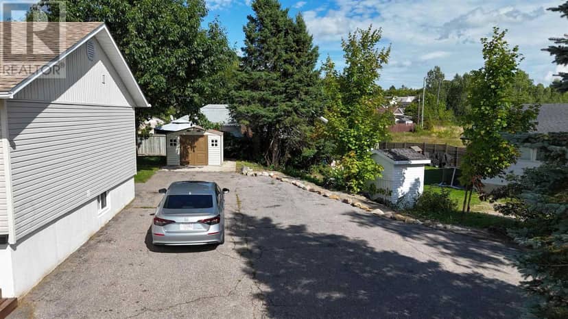 39 Blackwell RD, Elliot Lake, photo 5