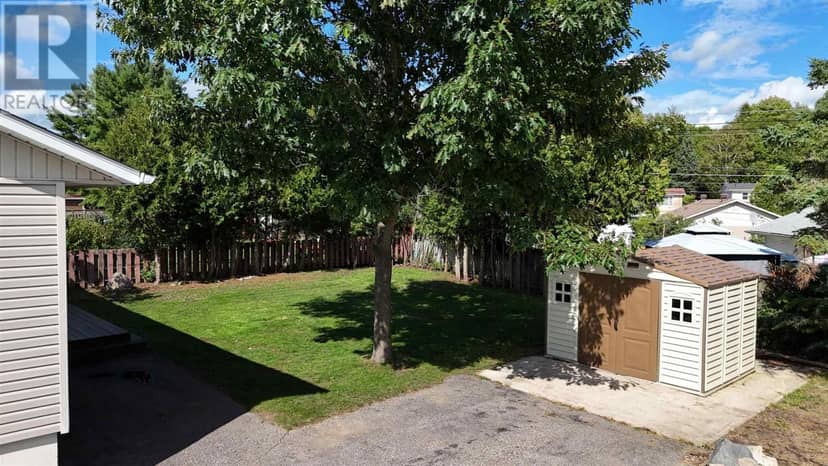 39 Blackwell RD, Elliot Lake, photo 6