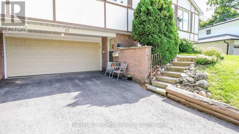 10 Campfire Court, Barrie, photo 3