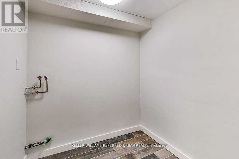 1215 - 11 Wincott Drive — photo 16 of 39