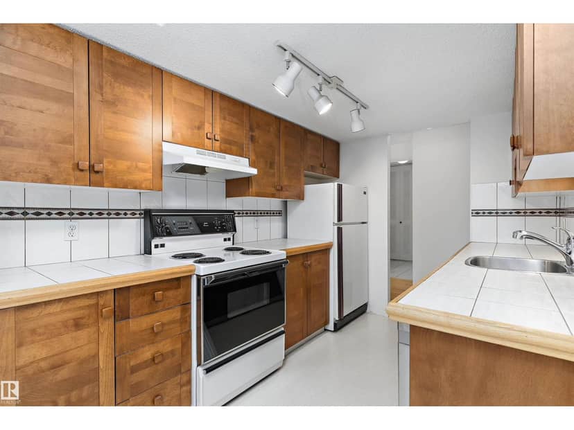 #1201 8220 Jasper Av NW, Edmonton, photo 5