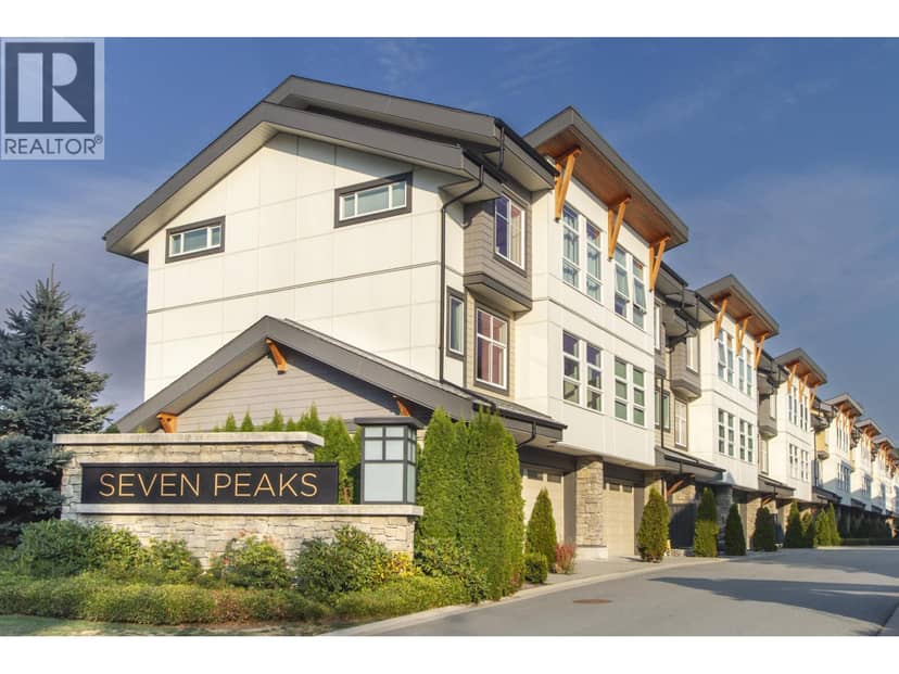 28 39548 LOGGERS LANE, Squamish