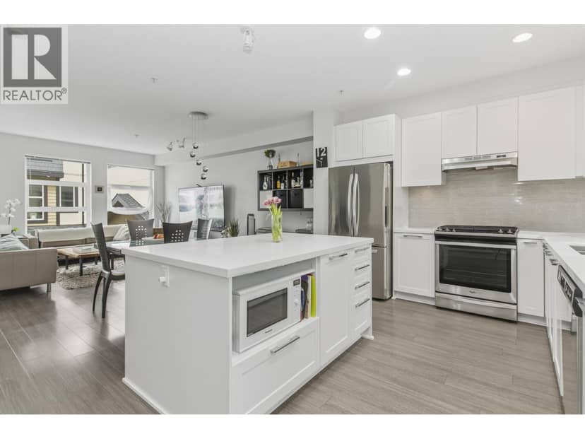 28 39548 LOGGERS LANE, Squamish, photo 5