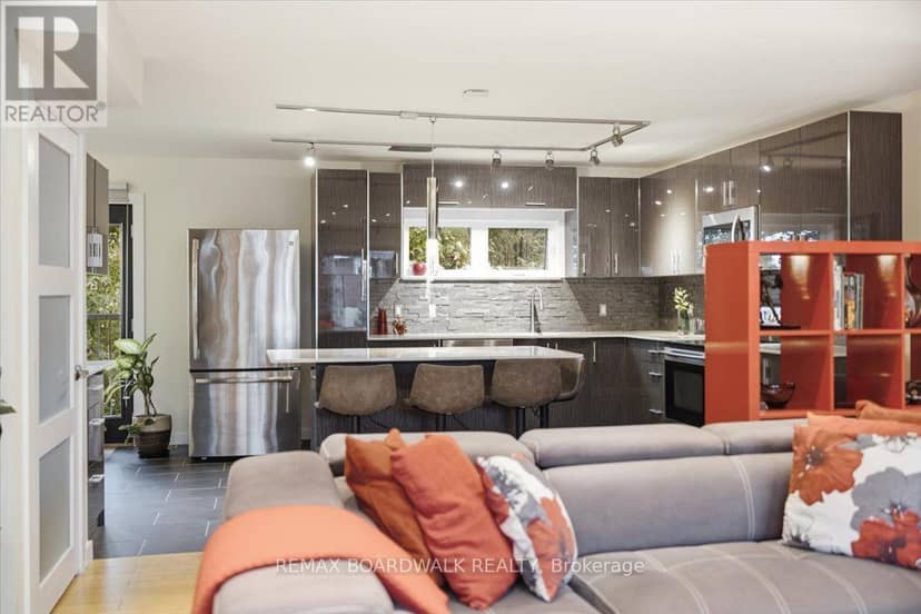154 Duford Street — photo 5 of 32