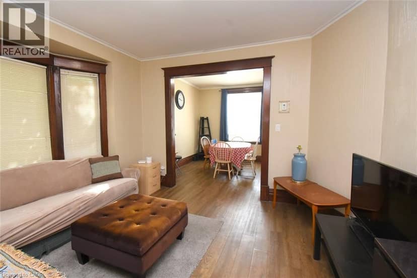 734 KING Street W, Hamilton, photo 7