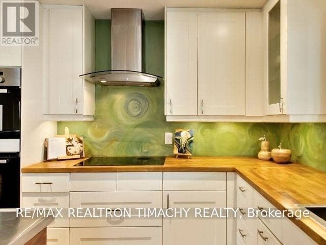 61 Thirty Seventh Street — photo 14 of 28