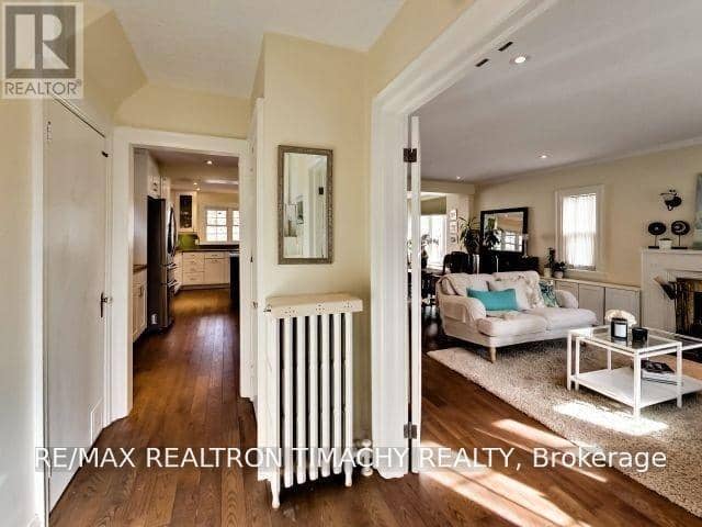 61 Thirty Seventh Street, Toronto, photo 2