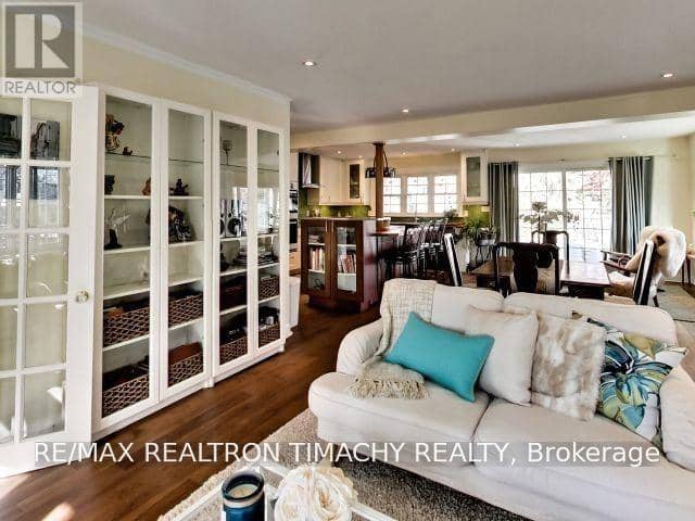 61 Thirty Seventh Street, Toronto, photo 5