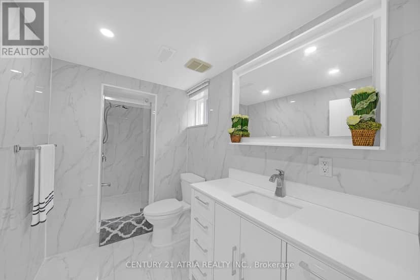 110 Harding Avenue — photo 26 of 34